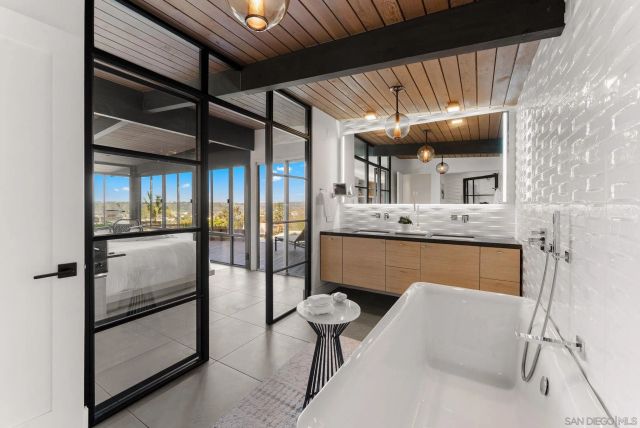 5483 Drover, San Diego, CA 92115