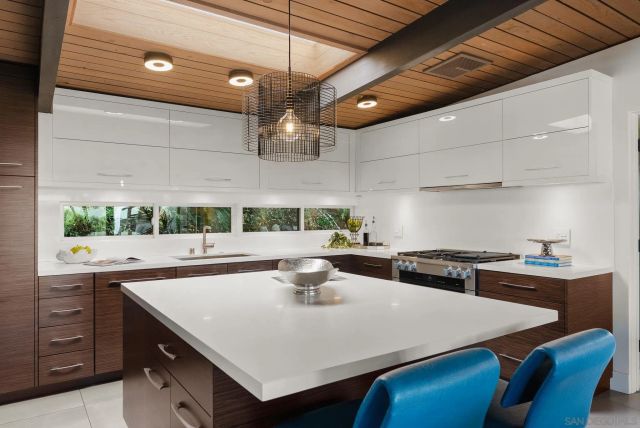 5483 Drover, San Diego, CA 92115