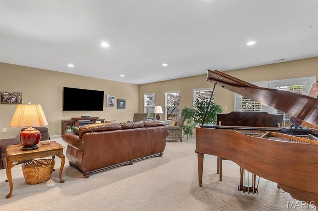 568 Trevi Lane, Ballwin, MO 63011