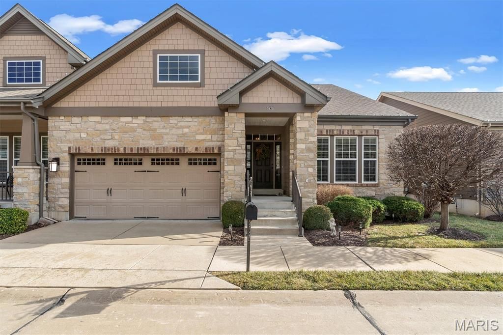 568 Trevi Lane, Ballwin, MO 63011