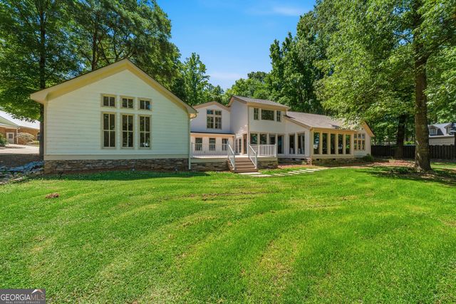136 N Hidden Lake Drive, Eatonton, GA 31024