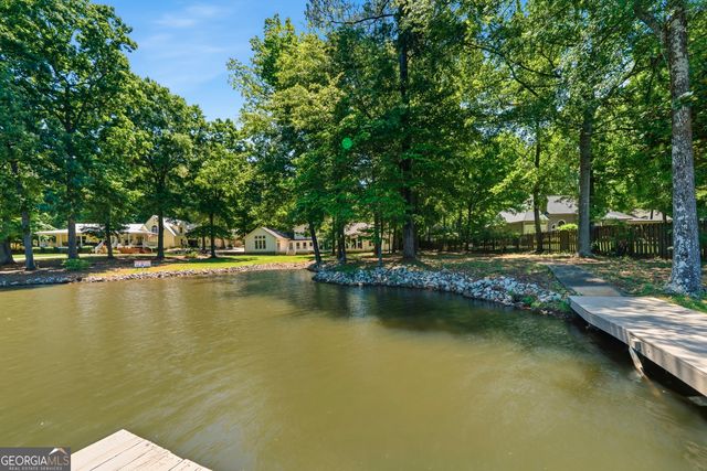 136 N Hidden Lake Drive, Eatonton, GA 31024