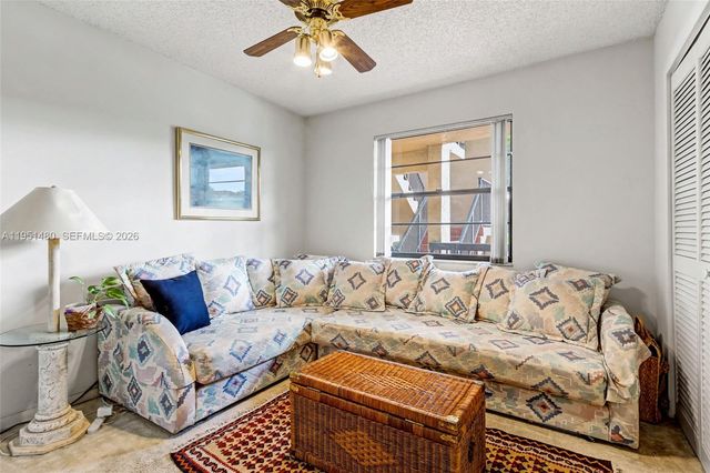 6085 N Sabal Palm Boulevard 208, Tamarac, FL 33319