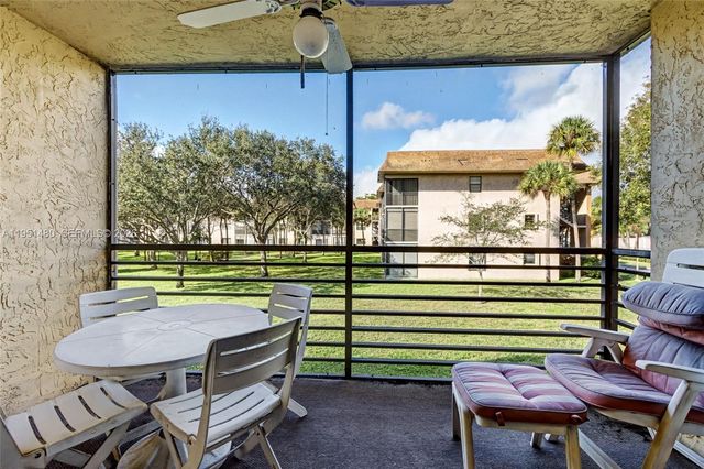 6085 N Sabal Palm Boulevard 208, Tamarac, FL 33319