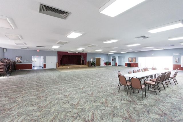 6085 N Sabal Palm Boulevard 208, Tamarac, FL 33319