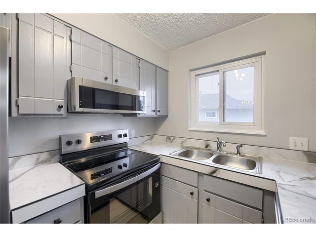 7309 W Hampden Ave 204, Lakewood, CO 80227