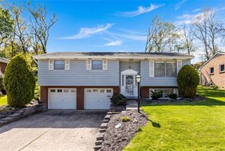 140 Foxcroft Rd., Scott Twp, PA 15220