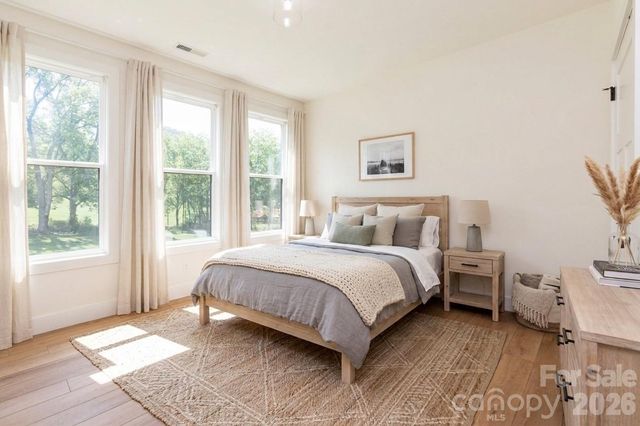 881 Burney Mountain Road, Fletcher, NC 28732