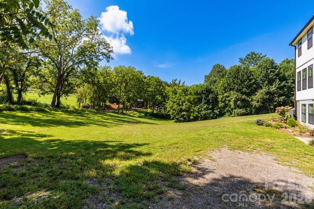 881 Burney Mountain Road, Fletcher, NC 28732