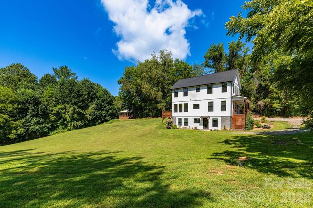 881 Burney Mountain Road, Fletcher, NC 28732