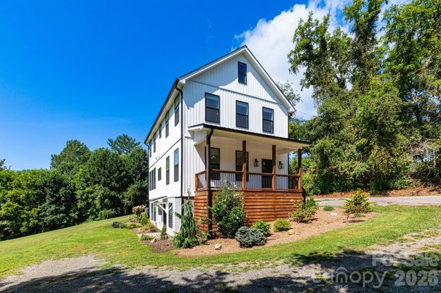881 Burney Mountain Road, Fletcher, NC 28732