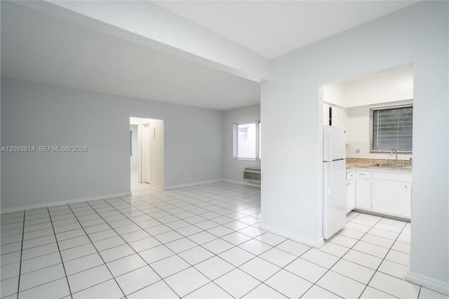 7640 Carlyle Avenue 10B, Miami Beach, FL 33141