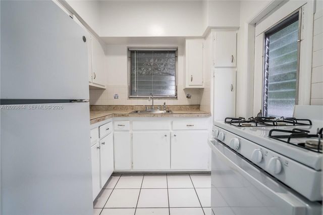 7640 Carlyle Avenue 10B, Miami Beach, FL 33141