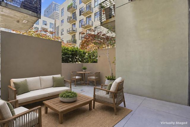 1050 Island 210, San Diego, CA 92101