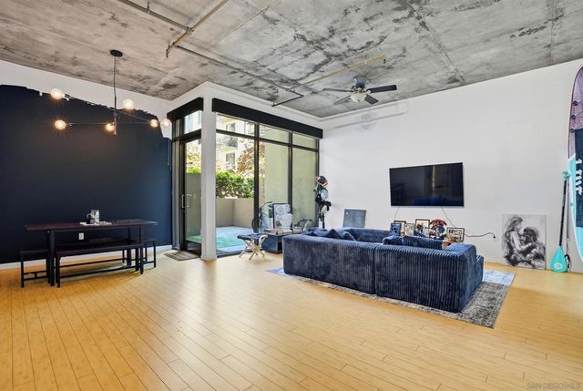 1050 Island 210, San Diego, CA 92101