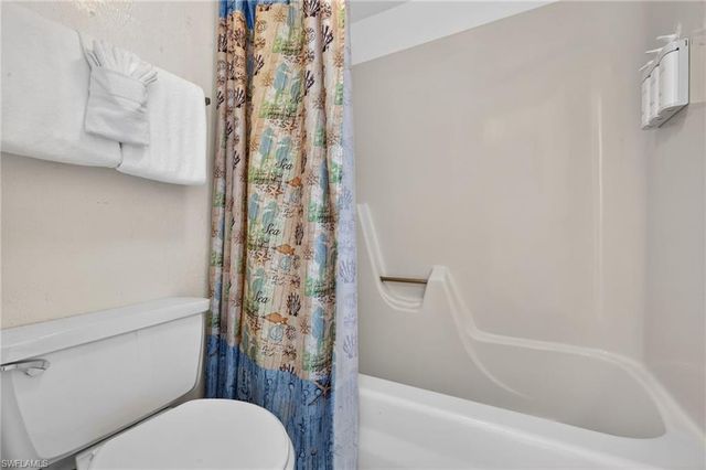 1250 Tennisplace CT D33, Sanibel, FL 33957
