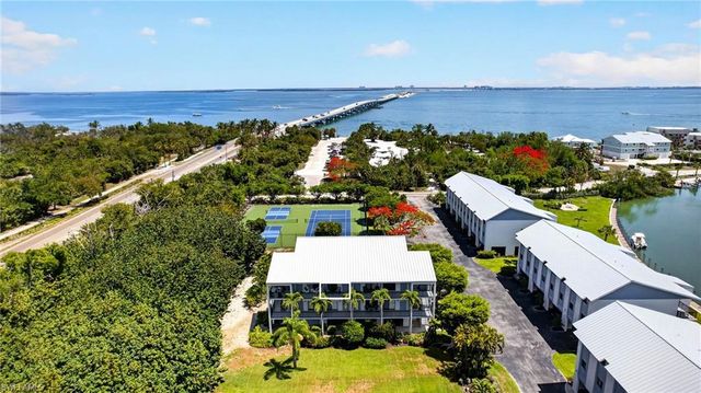 1250 Tennisplace CT D33, Sanibel, FL 33957
