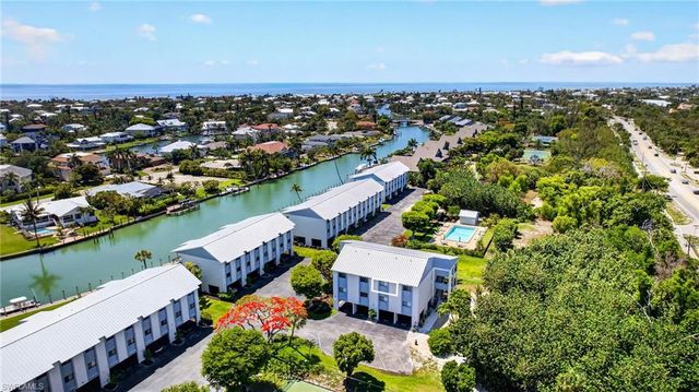 1250 Tennisplace CT D33, Sanibel, FL 33957