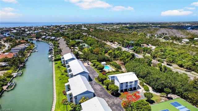 1250 Tennisplace CT D33, Sanibel, FL 33957