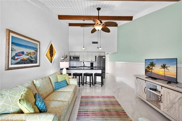 1250 Tennisplace CT D33, Sanibel, FL 33957
