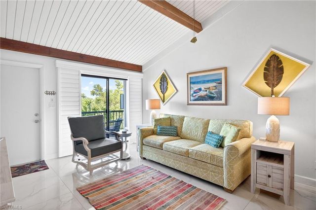 1250 Tennisplace CT D33, Sanibel, FL 33957