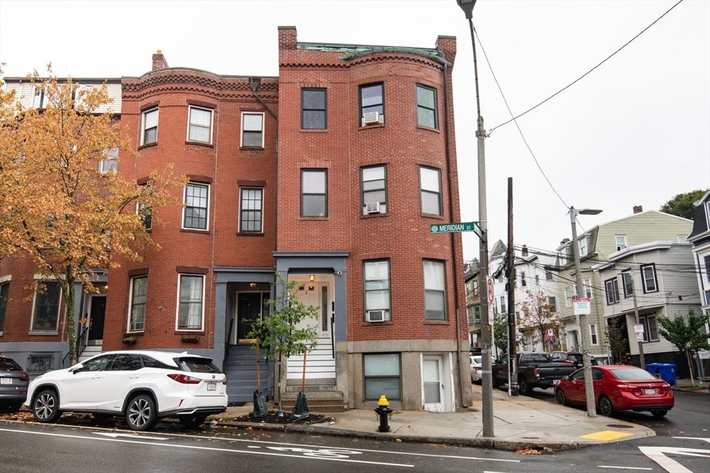 6 Monmouth Street 202, Boston, MA 02128