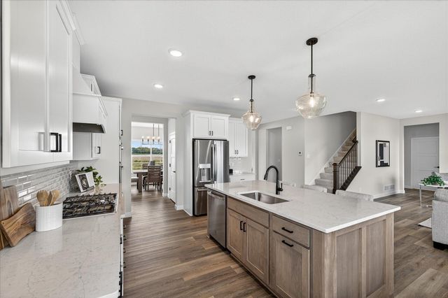1764 Squirrel Way, New Richmond, WI 54017