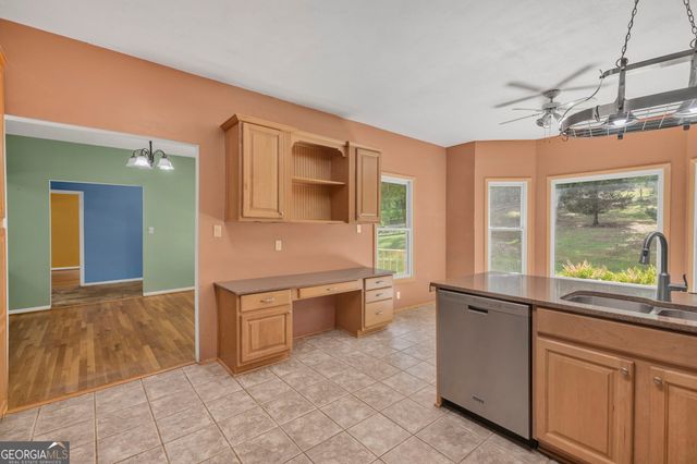27 Tanglewood Road, Newnan, GA 30263