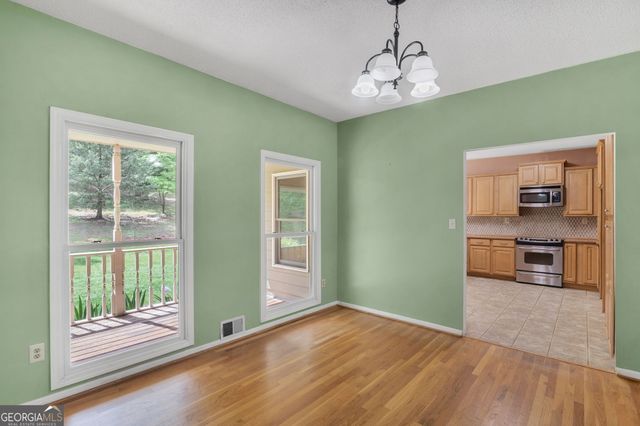 27 Tanglewood Road, Newnan, GA 30263