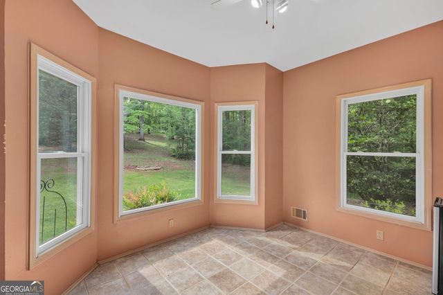 27 Tanglewood Road, Newnan, GA 30263