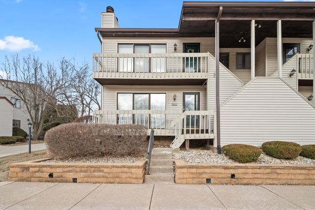 5811 36th Avenue Court 0, Moline, IL 61565