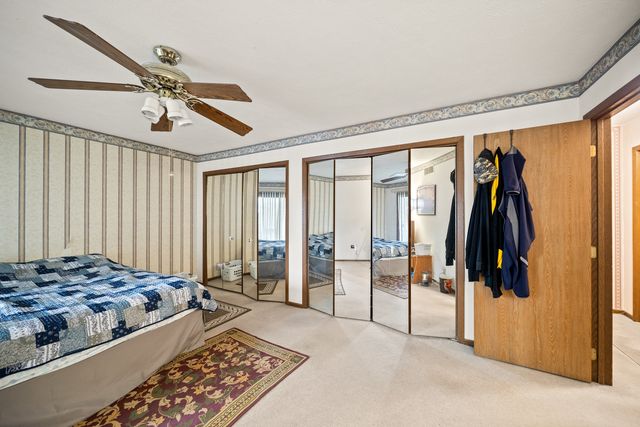 5811 36th Avenue Court 0, Moline, IL 61565