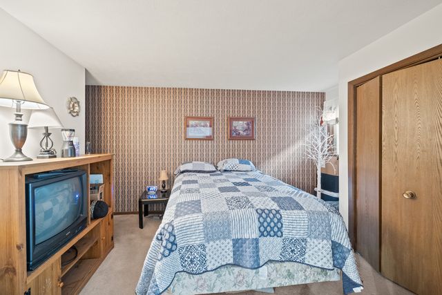 5811 36th Avenue Court 0, Moline, IL 61565