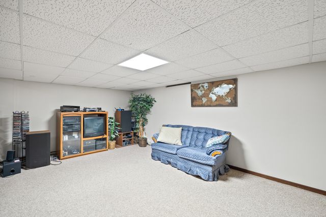 5811 36th Avenue Court 0, Moline, IL 61565