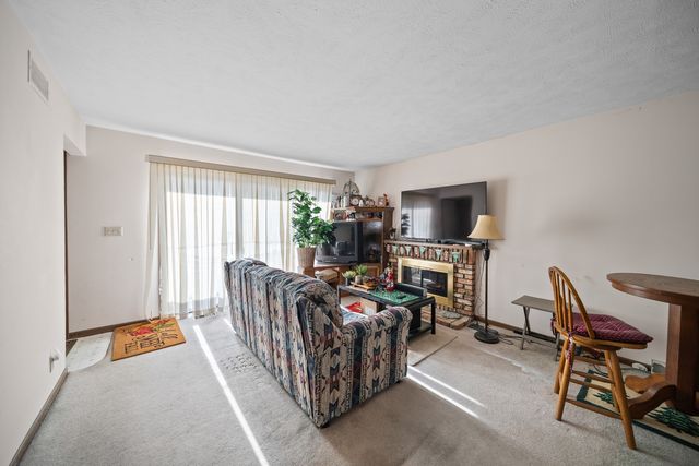 5811 36th Avenue Court 0, Moline, IL 61565