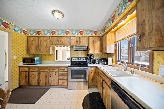 5811 36th Avenue Court 0, Moline, IL 61565