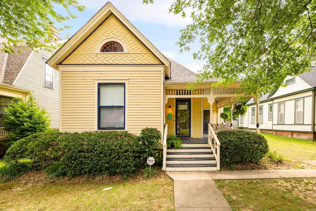 2009 S Spring Street, Little Rock, AR 72206