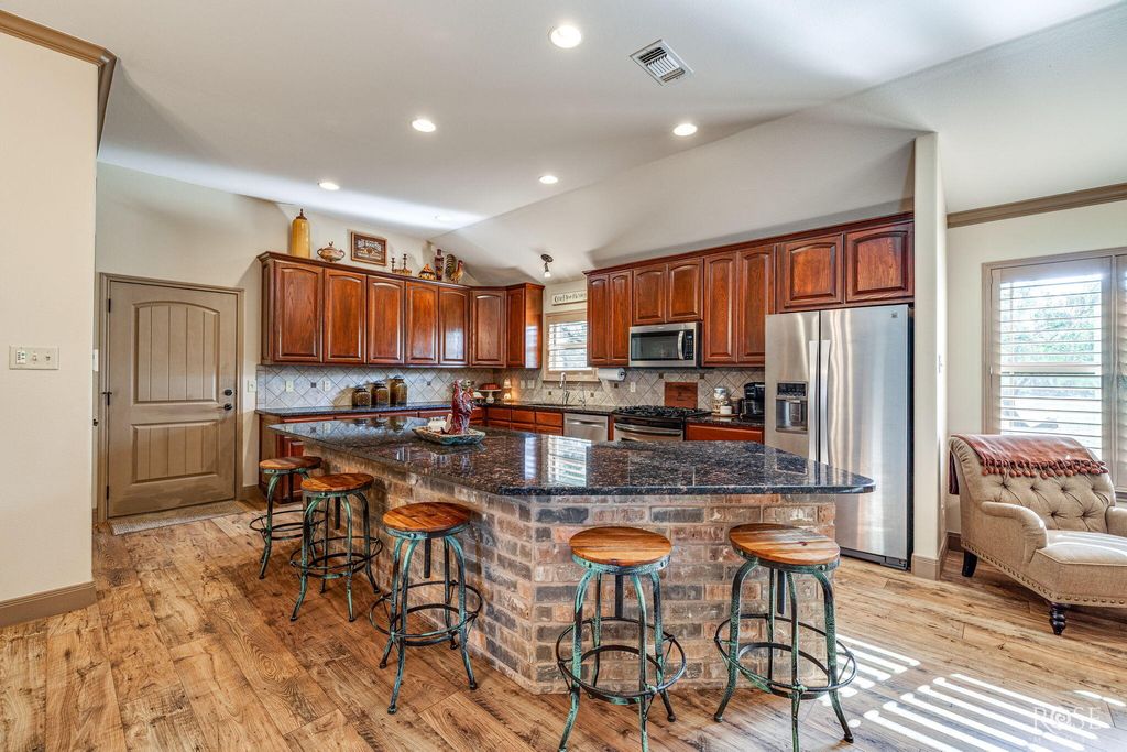 Image 12 of property listing at 11725 Little Sorrel Trail, San Angelo, TX 76904