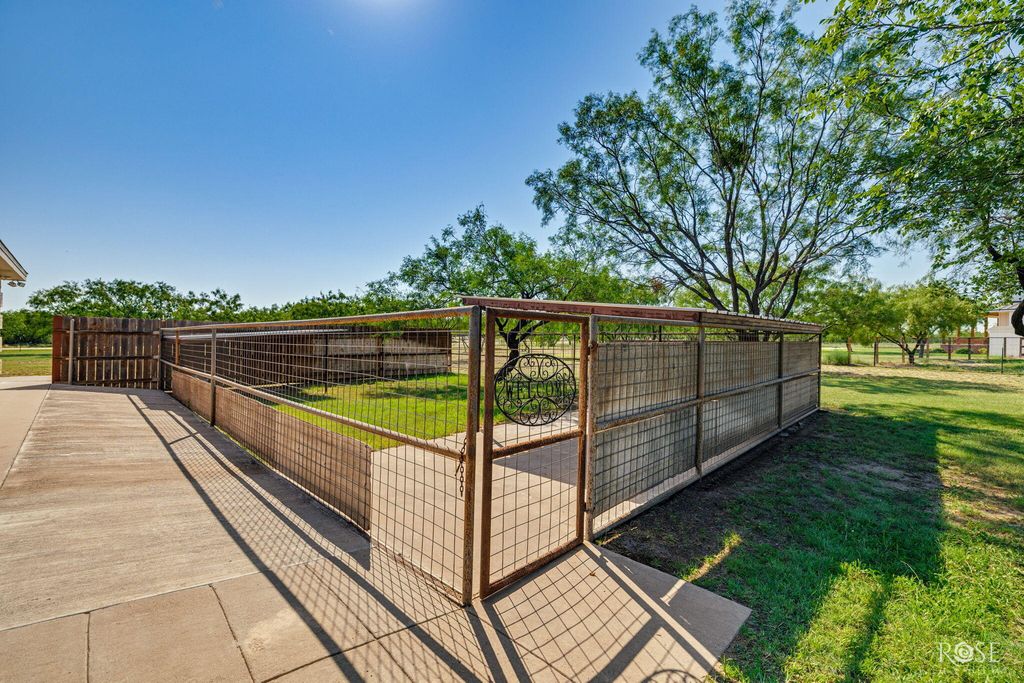 Image 42 of property listing at 11725 Little Sorrel Trail, San Angelo, TX 76904