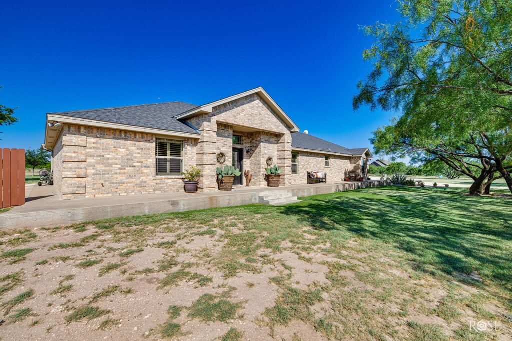 Image 74 of property listing at 11725 Little Sorrel Trail, San Angelo, TX 76904