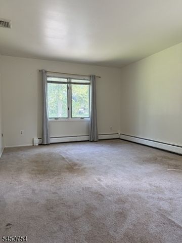 44 Old Smalleytown Rd, Warren Twp., NJ 07059