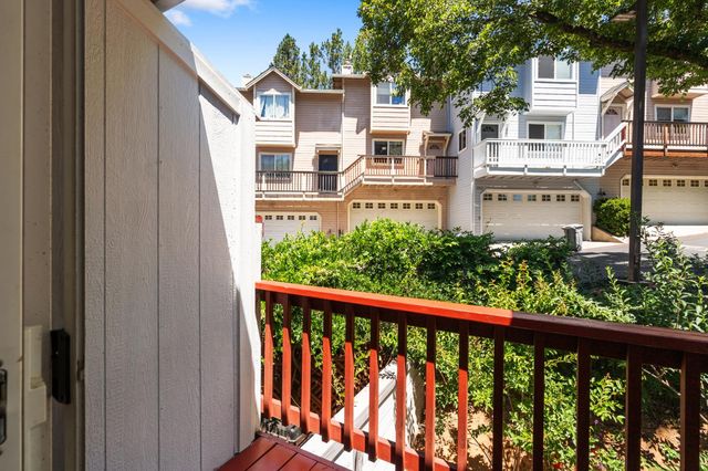 1333 Oak Ridge Dr, Colfax, CA 95713