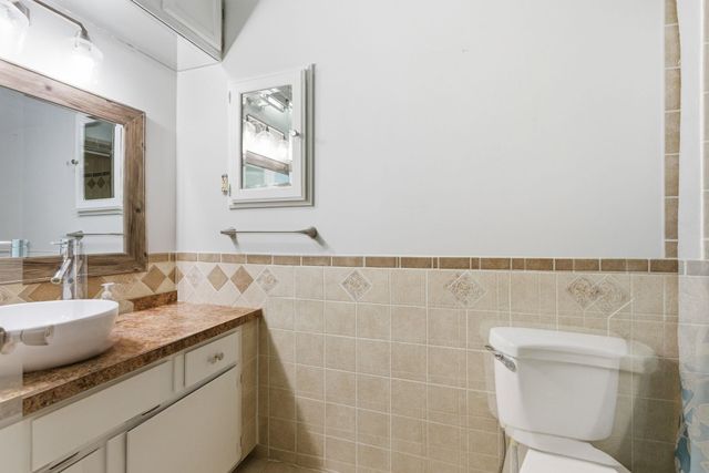 102 W Stewart Dr, Goddard, KS 67052