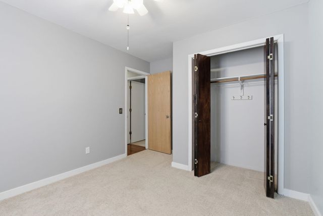 102 W Stewart Dr, Goddard, KS 67052