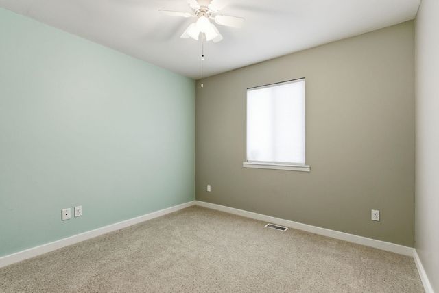 102 W Stewart Dr, Goddard, KS 67052