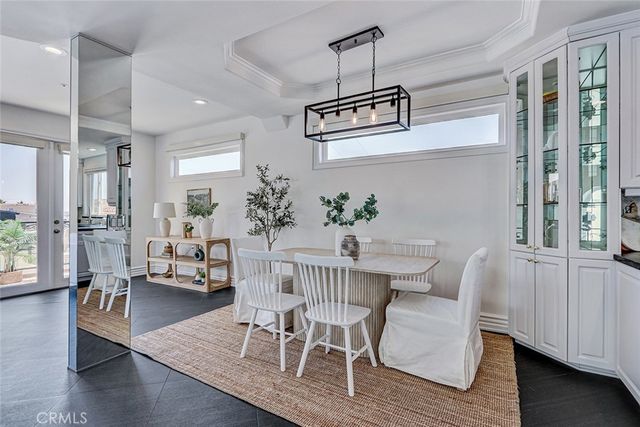 225 Rosecrans Place, Manhattan Beach, CA 90266