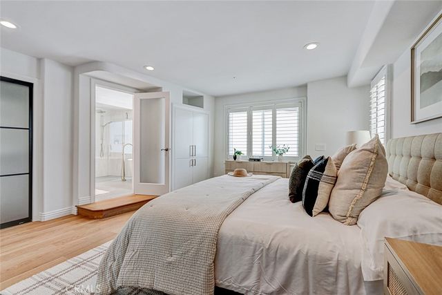 225 Rosecrans Place, Manhattan Beach, CA 90266