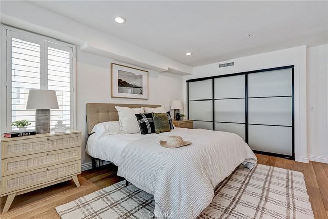 225 Rosecrans Place, Manhattan Beach, CA 90266