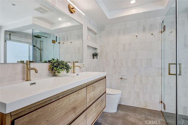 225 Rosecrans Place, Manhattan Beach, CA 90266