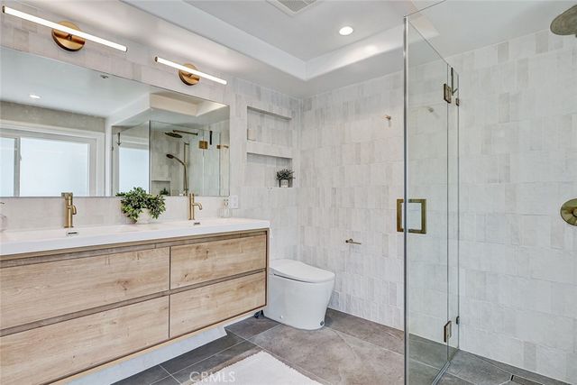 225 Rosecrans Place, Manhattan Beach, CA 90266